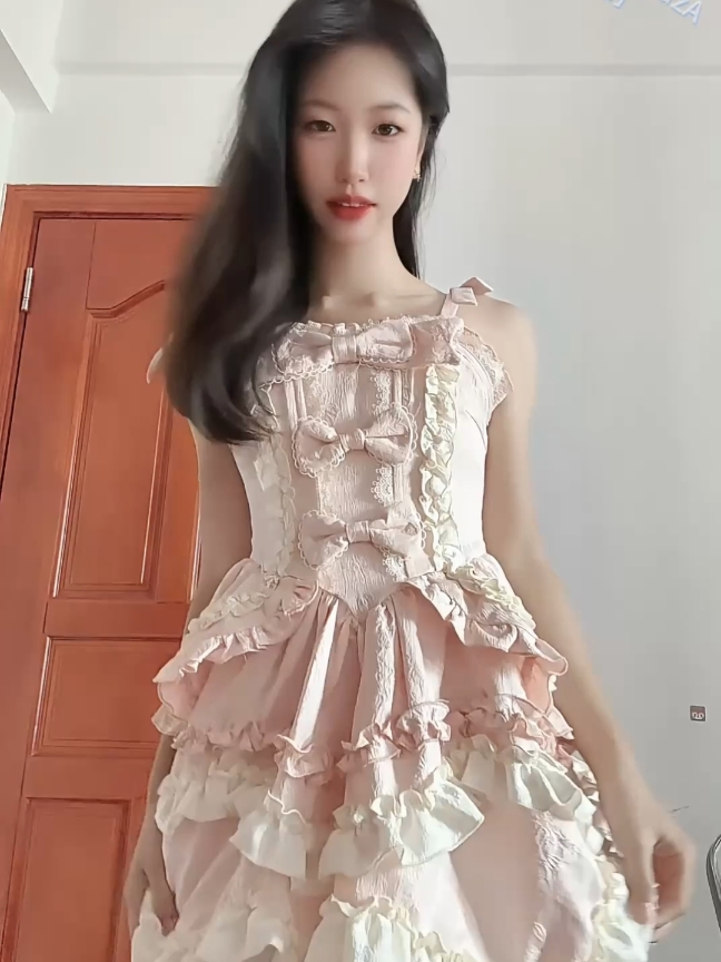 舞蹈系嫩妹透明椅子上帝视角模拟女上位自慰，白浆跟淫水把小穴弄的格外淫荡