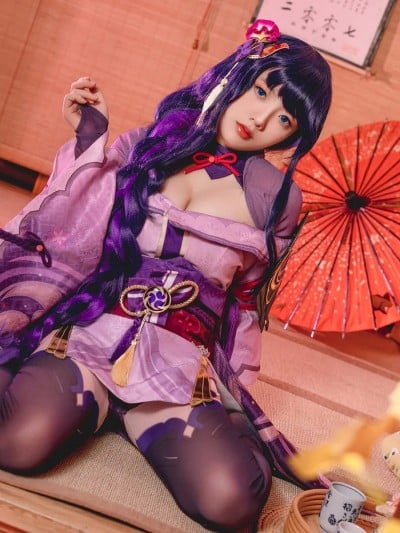 Messie Huang写真 cosplay Raiden Shogun – Genshin Impact