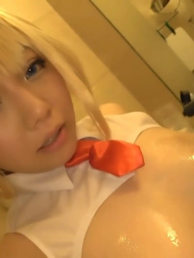 Unknown Cosplayer cosplay Saber – Fate/Grand Order