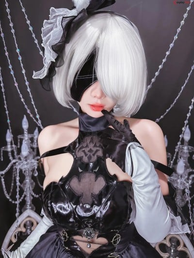 Pyoncos cosplay 2B – Nier:Automata