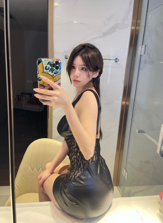 奔跑的晶骡儿 NO.027 皮衣蕾丝