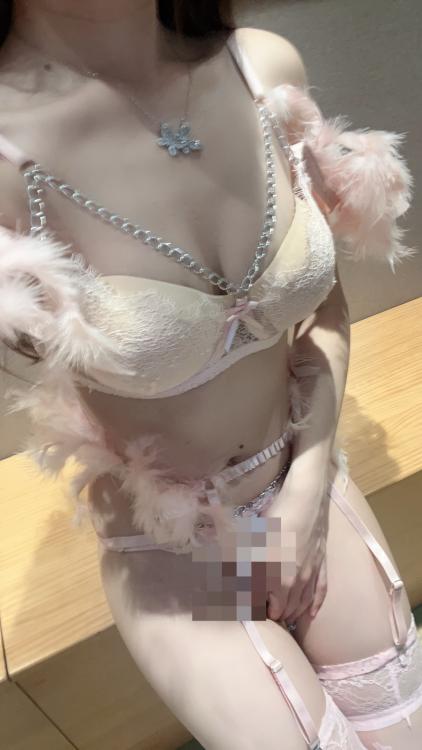 小萌子 NO.008 粉色蕾丝