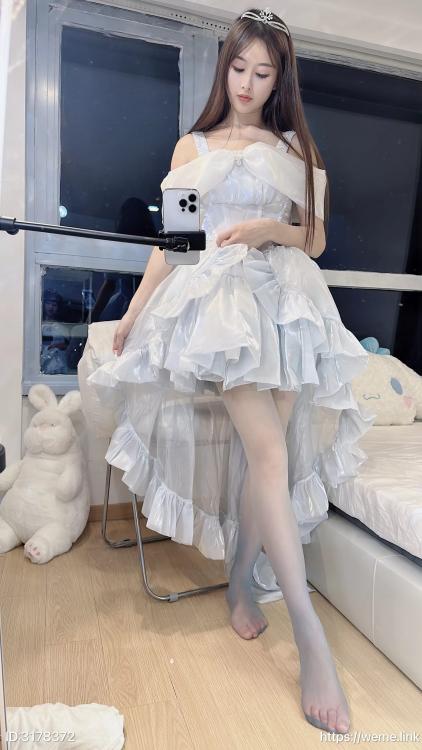 小萌子 NO.016 渐变蓝丝袜