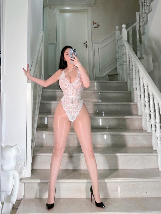 120斤的小王同学 NO.072 充气娃娃