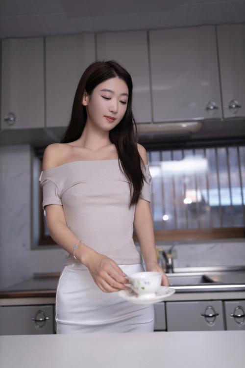 唐安琪 NO.003 维修冰箱