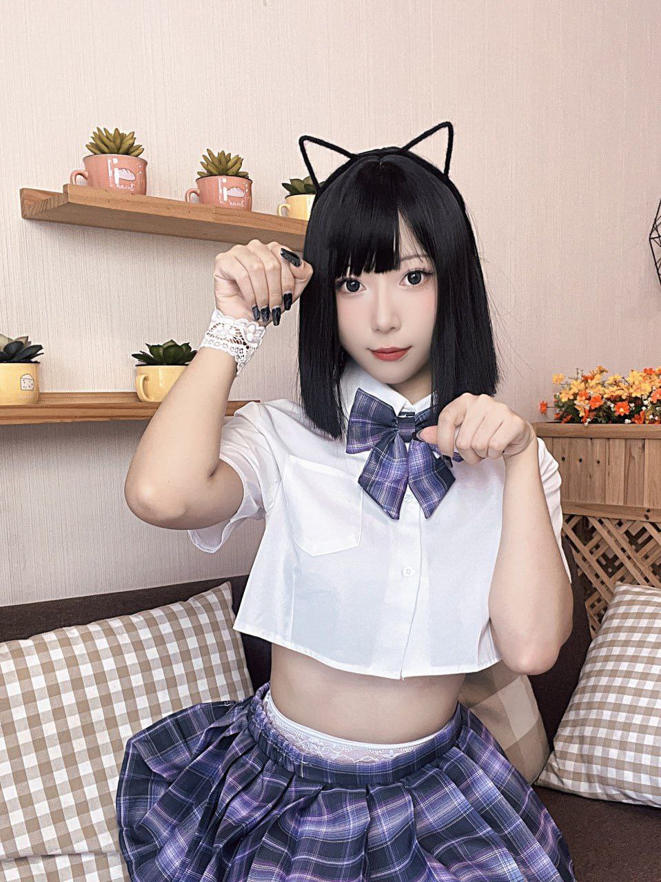 刚成年的高中生就这么熟悉母狗的业务了