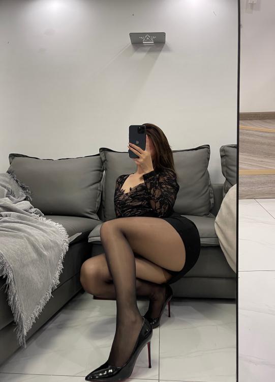 陈大小姐 NO.062 油亮黑丝蜜桃臀