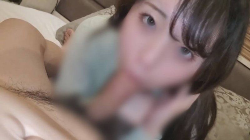 黑髮长髮的优等生。毕业后数年再次重逢，无套中出情色自拍 FC2-PPV-4697481