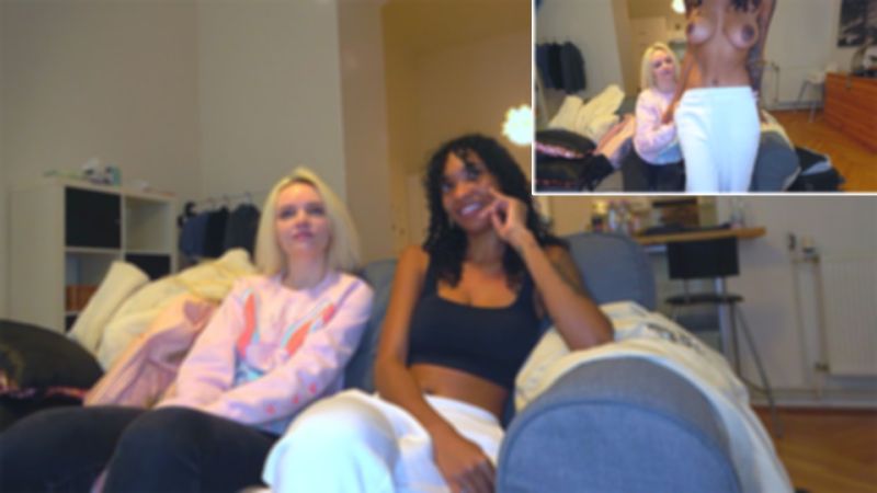 超赞美巨乳的2人变成自慰套化来玩。互相比较胸部与小穴，品尝身体。紧穴中出。 FC2-PPV-4476178