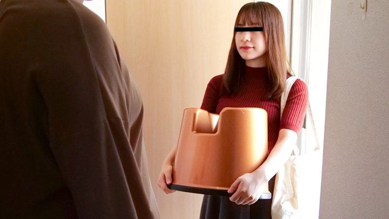 她带来了一张性感椅子！她优美健美的身材具有疗癒功效！ pacopacomama_121625_100