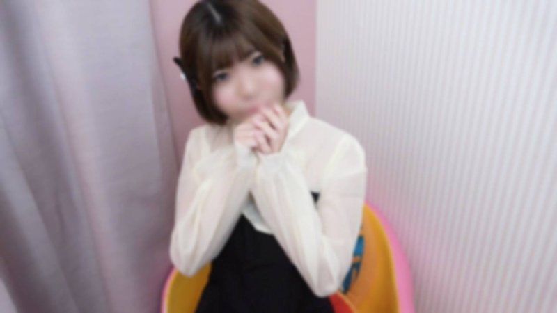 【首次纪录／４次射精】恶作剧可爱的小个子短髮护理人员打开了色情开关，狠狠地夹住了鸡巴 把残留在淫穴的大量精液带走了 FC2-PPV-4777892