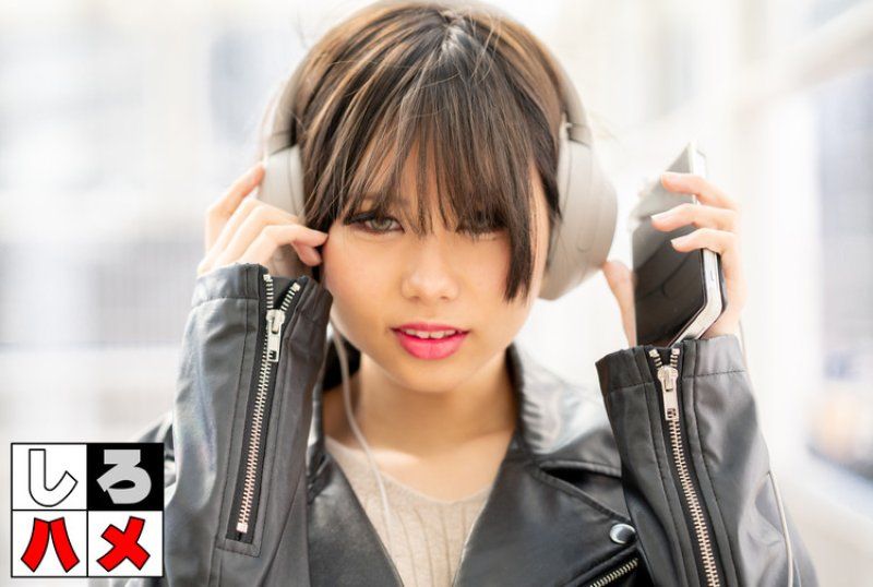 小脸纤瘦的Z世代已经是一个孩子的妈妈...把孩子送到托儿所，从早上第一件事就展现出令人惊艳的兴奋♪ EMS-543