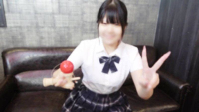 【2部作品+豪华特典】从北海道来到支持的演唱会的白皙F罩杯大小姐，快感爆发的4发射。魅力十足。 FC2-PPV-4736334