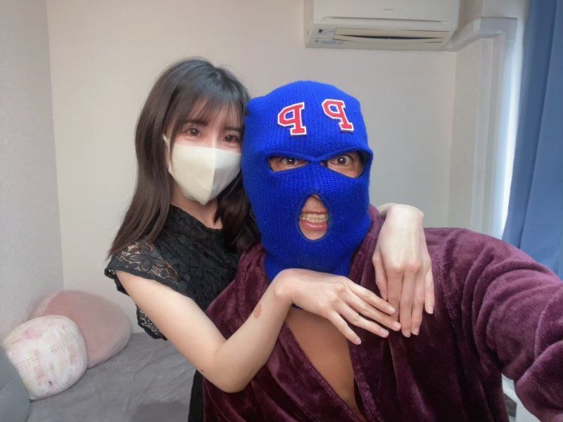 超超淫乱潮吹偶像！ 苗条身躯絶顶潮喷连射！【芽衣(22)】 FC2-PPV-4601239