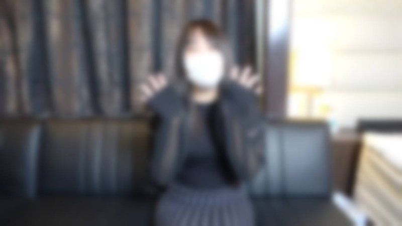 【私密拍摄/素人】（初次拍摄！）20岁的Mi◯酱。拥有可爱动漫声音的美少女。一开始有点害羞，但只要一做爱就高潮连连，浑身湿透。 FC2-PPV-4772641