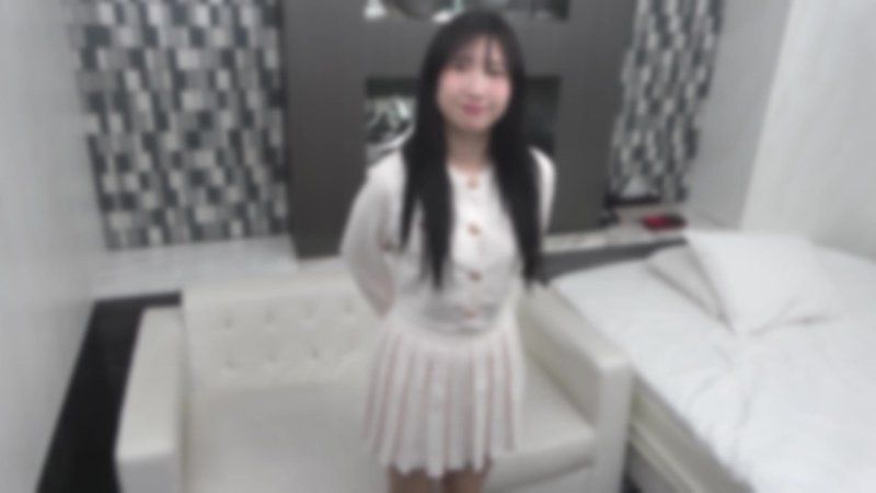 【限定公开】长髮白皙巨乳妹被大鸡巴情色自拍师玩弄。被和男友不同的鸡巴的粗暴磨擦，在快感中高潮。 FC2-PPV-4808430