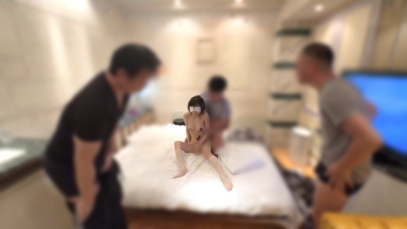 【FC2秘蔵/※事故映像】地方在住SSSS级美女が避妊无し4Pで子宫に连続中出しされるハメ撮り动画が流.//出。お蔵入りしていた完全プライベートの全貌【本编/顔.モ/无】【4K/60P超高画质特典】 FC2-PPV-4687401