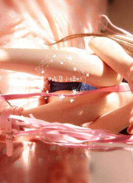 nrt少女-皮鞭与手铐拉链勾勒白虎