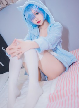 猫君君_MaoJun-NO.23雷姆猫耳睡衣[29P]