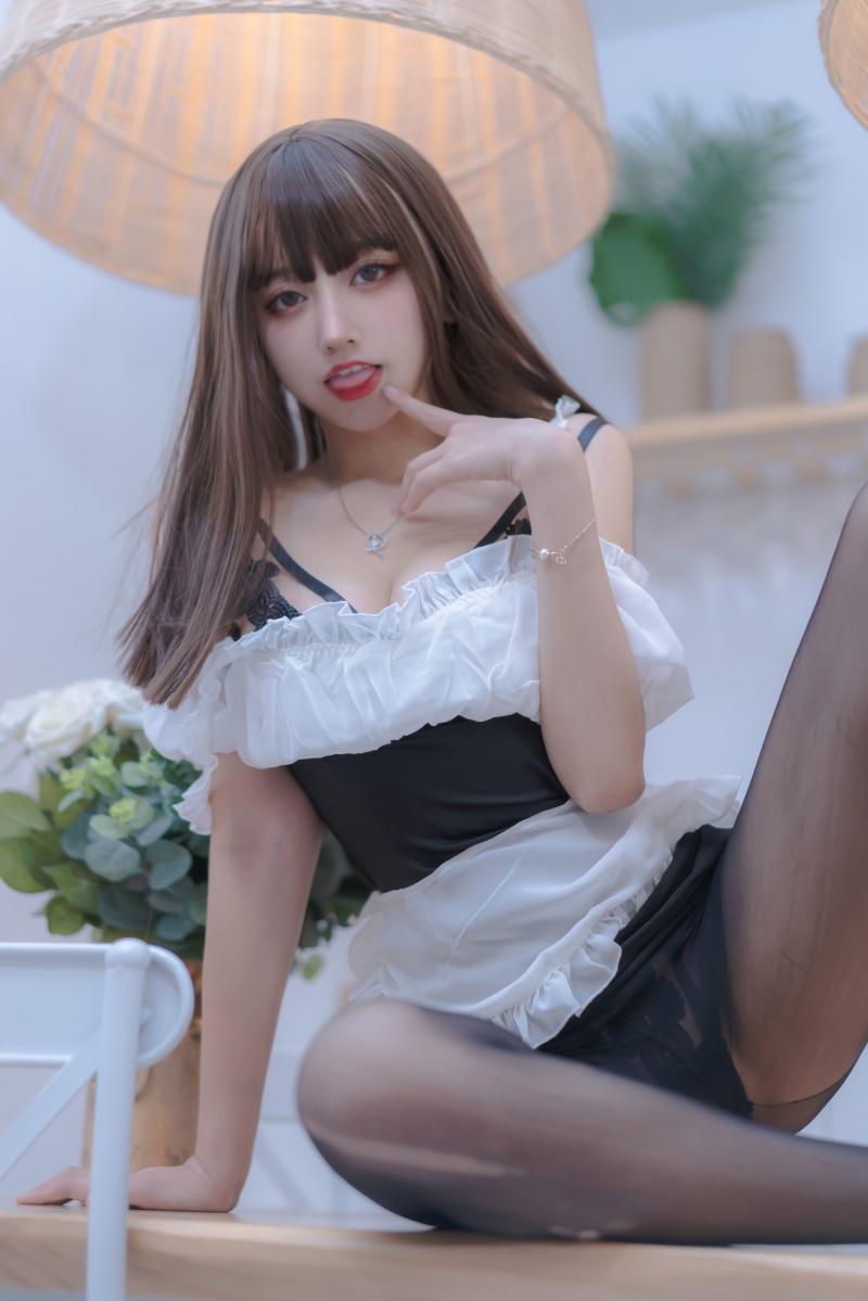 过期米线线喵-病娇小猫的恋爱日记