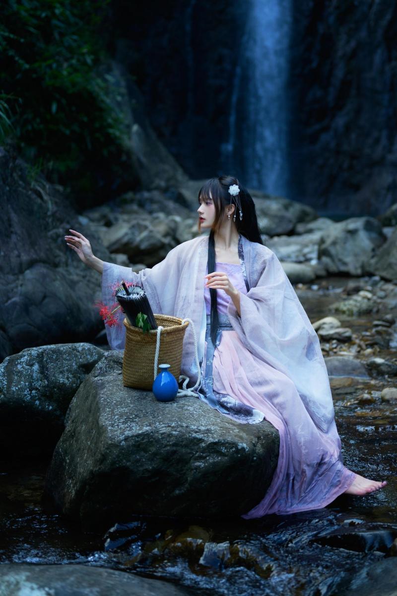 兔子Zzz不吃胡萝卜 NO.088 寻蝶梦[35P]