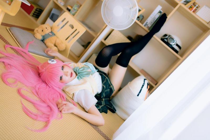 瓦斯塔亚小龙虾 - NO.09 校服 [17P]