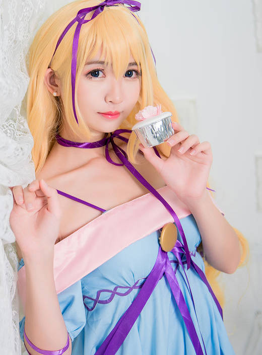 鳗鱼霏儿-灰奈+普利露+红发魔女