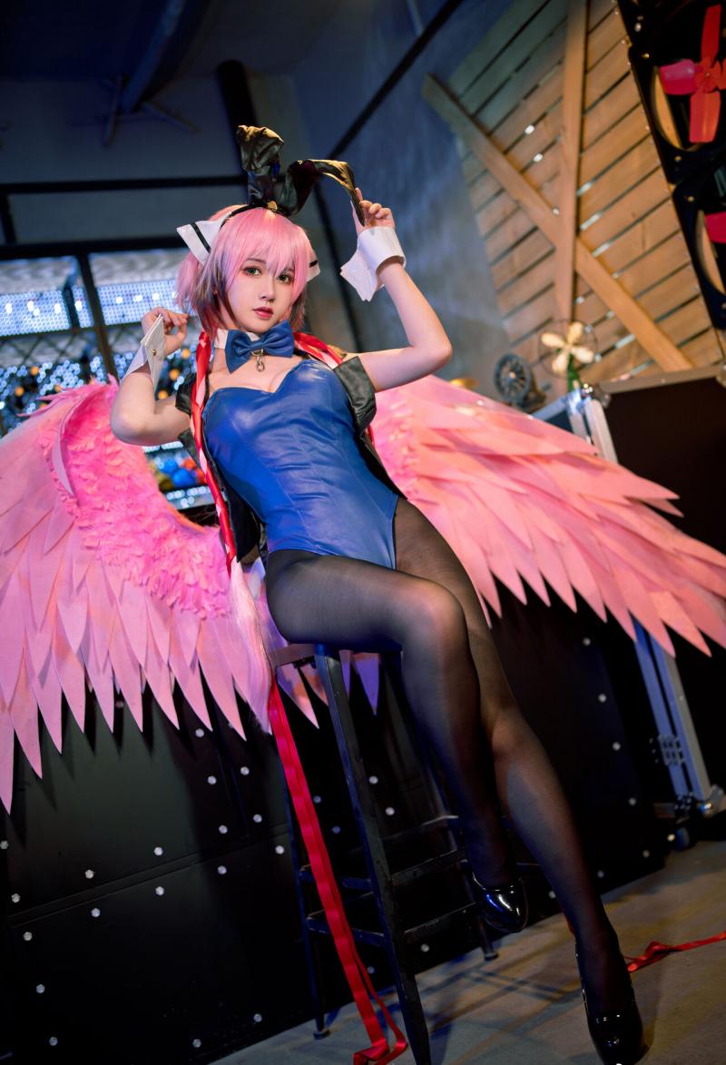 鳗鱼霏儿 -  伊卡洛斯