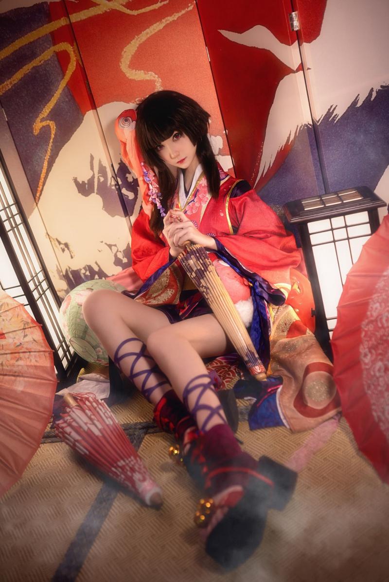 南桃 - 神乐和服