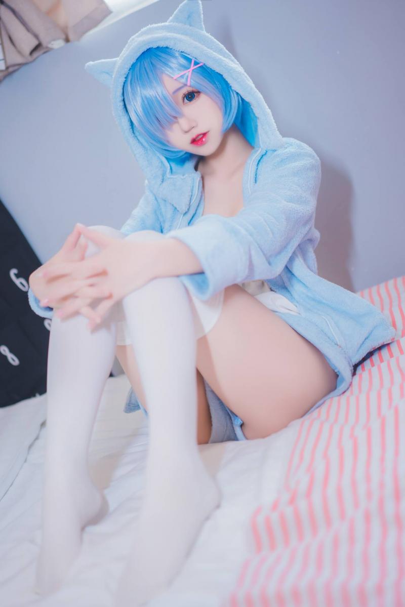 [Cosplay] 猫君君-雷姆猫耳睡衣