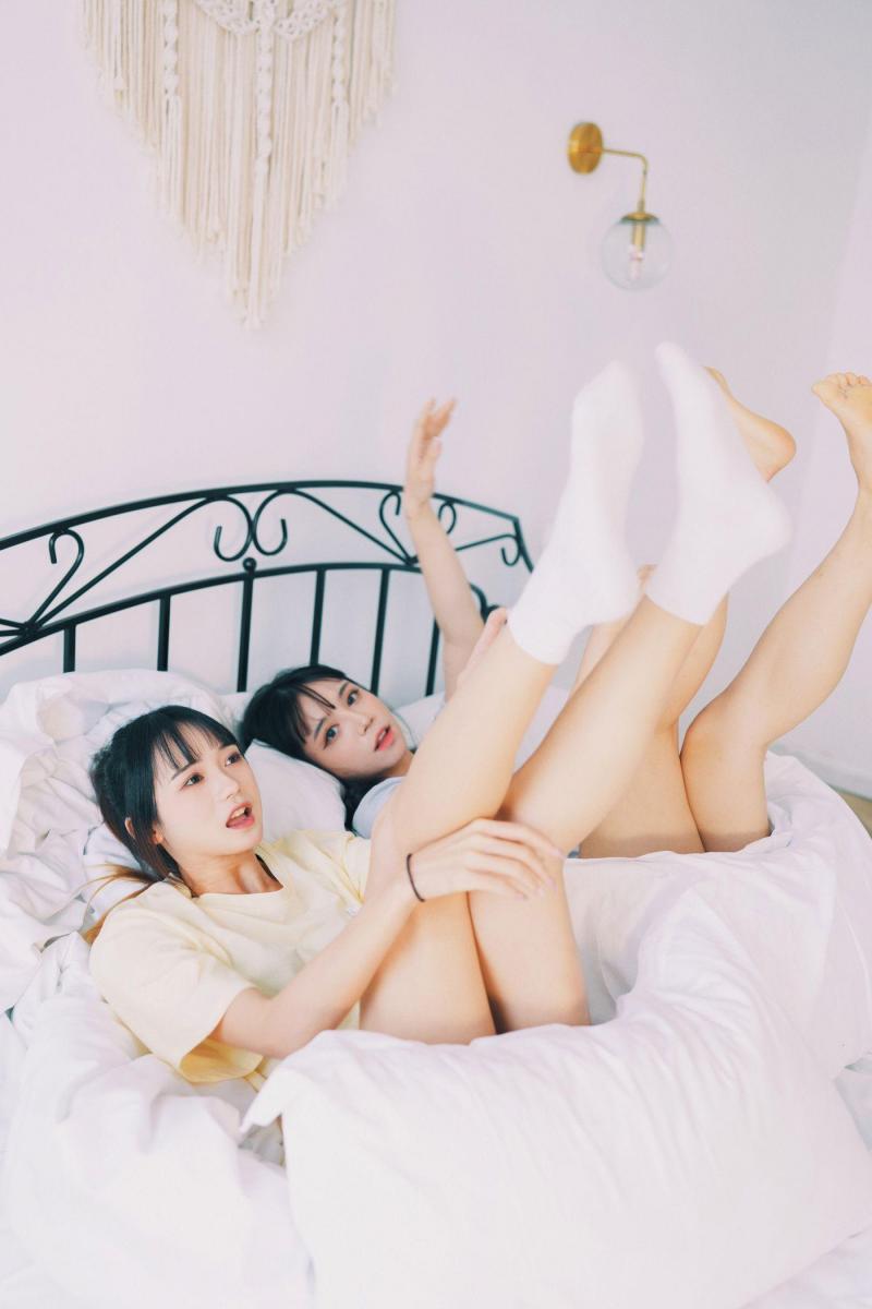 贰加六 NO.004 姐妹成对，快乐加倍[22P]