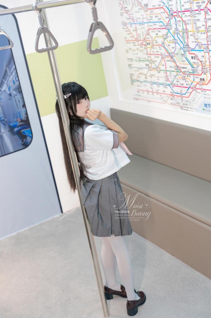 咬人小小兔_『地铁萌妹』_恋爱循环