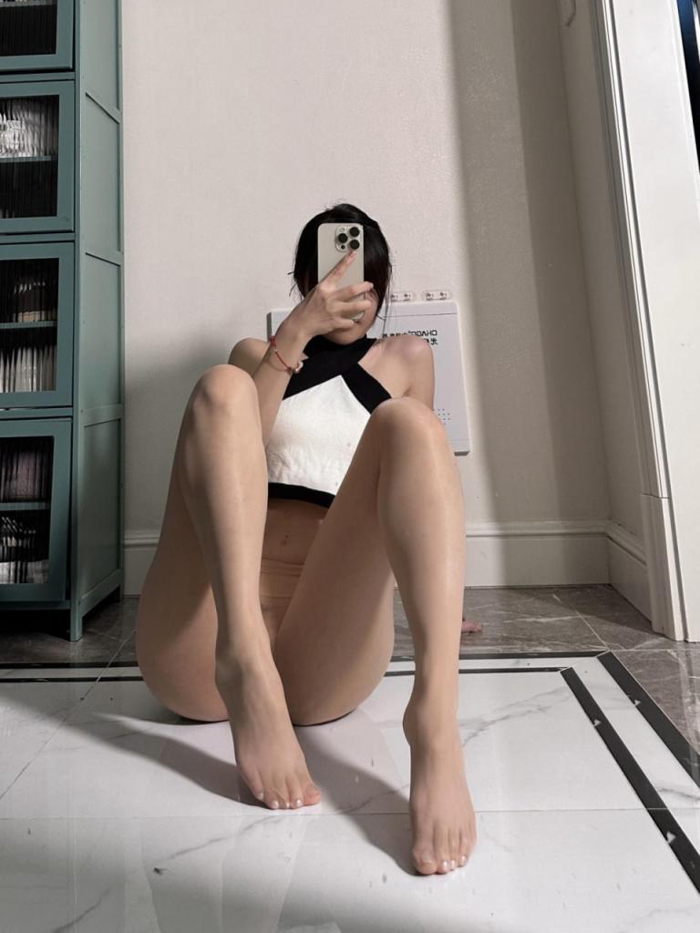 妮是老虎 NO.054 美足艺术