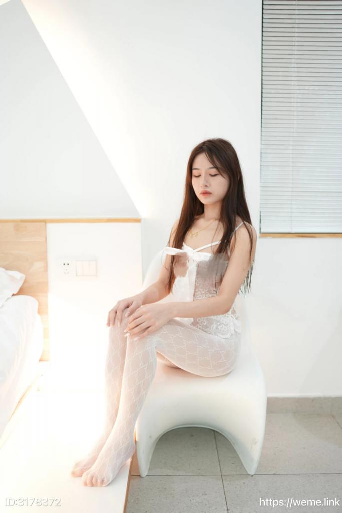 小萌子 NO.011 翘屁姿势