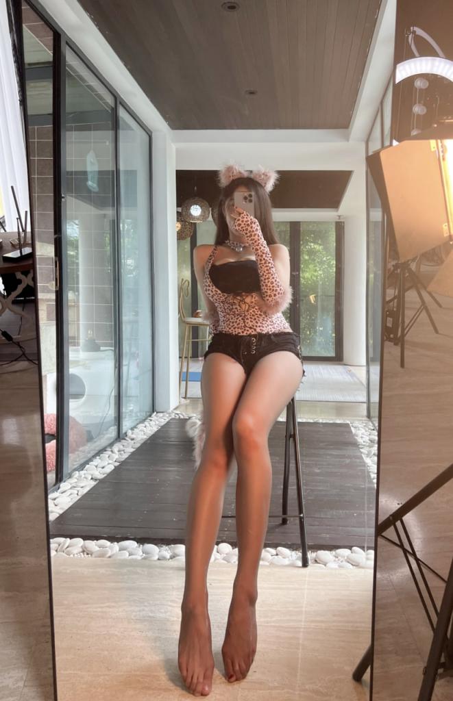 小玉吃果冻 NO.008 豹纹带尾巴