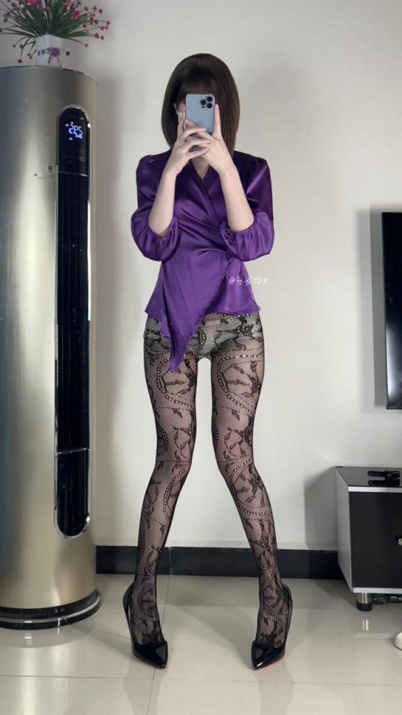 白龙猫女 NO.012 蟒蛇丝